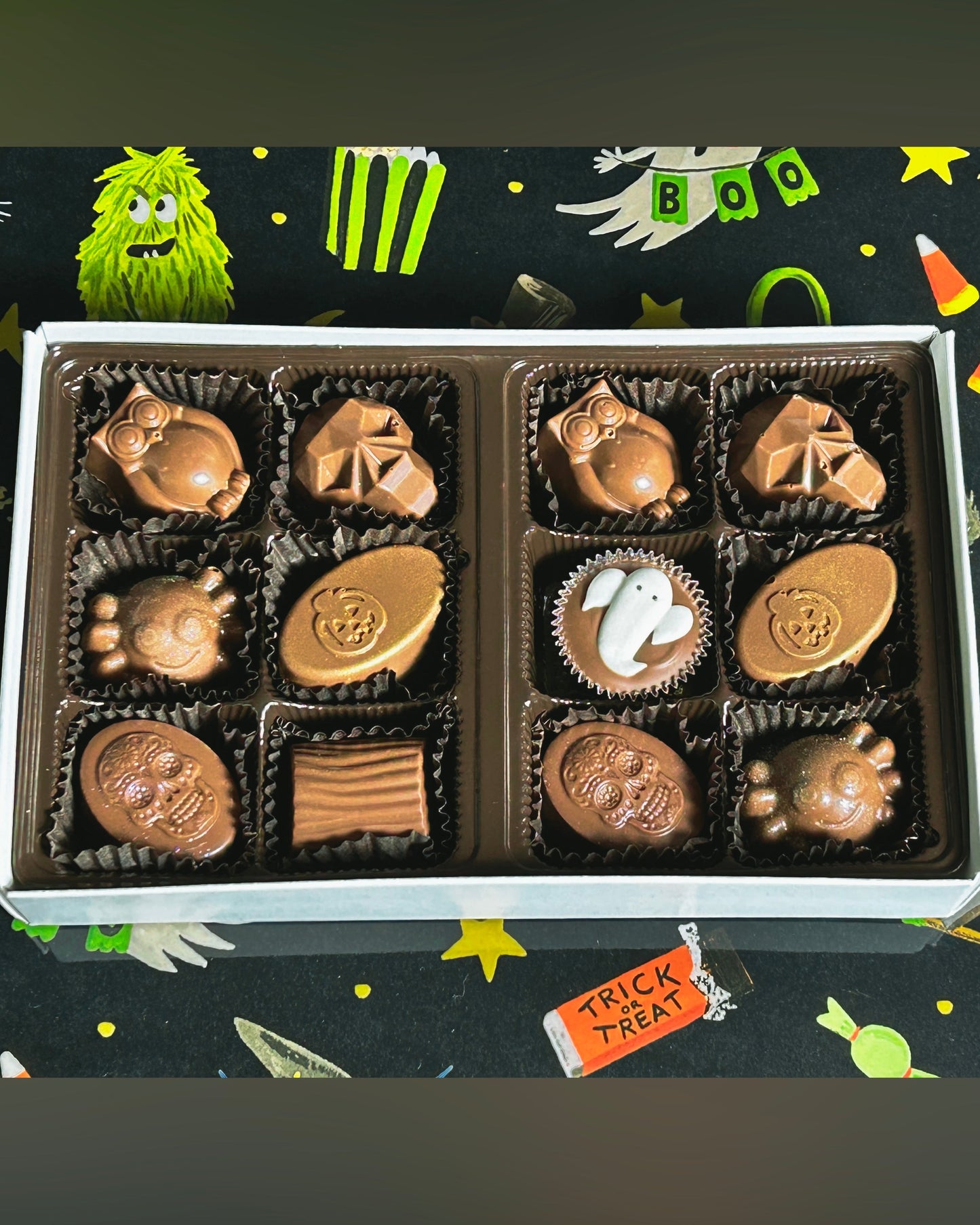 Halloween Sampler Chocolates Box - Medium