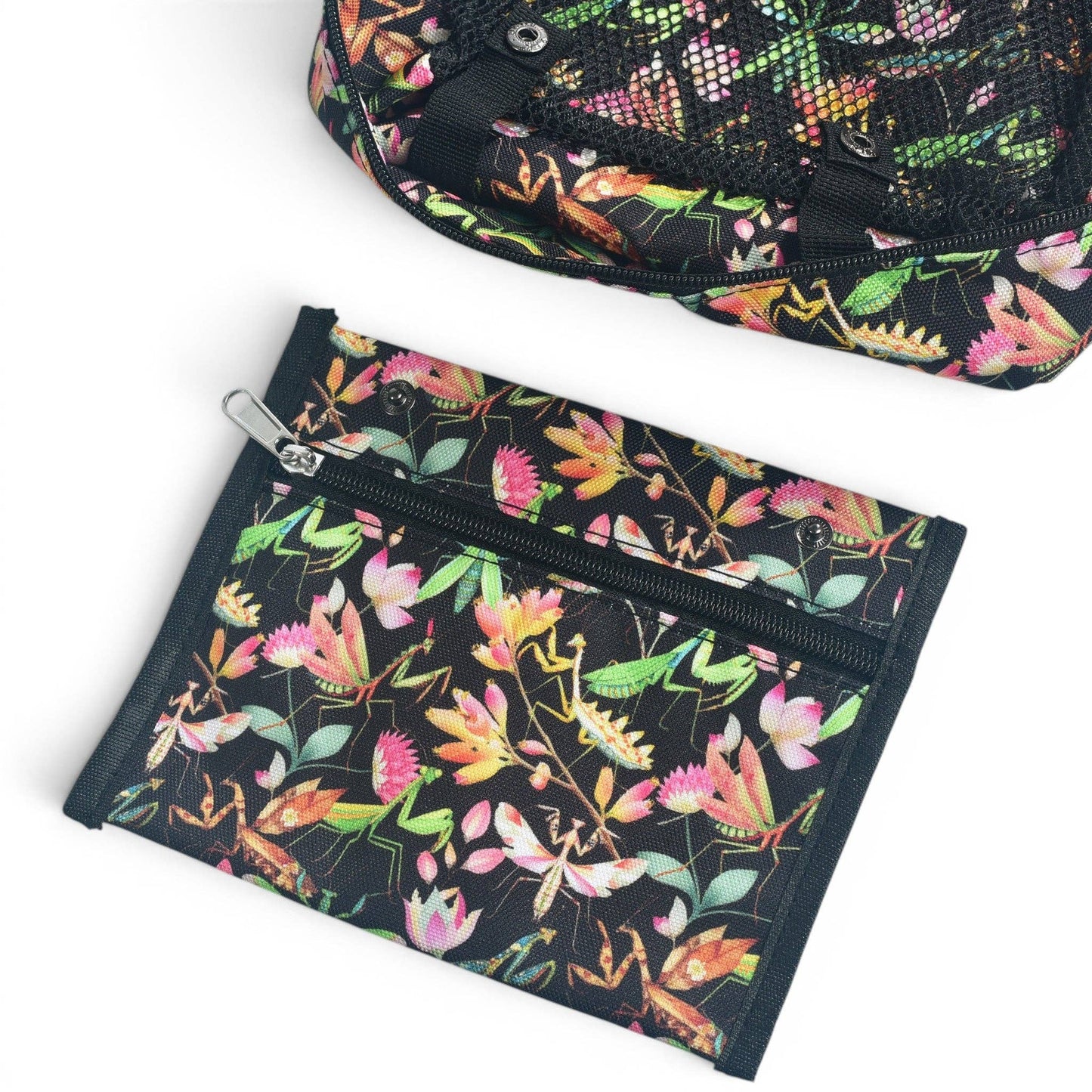 Mantis Menagerie Travel Organizer Case