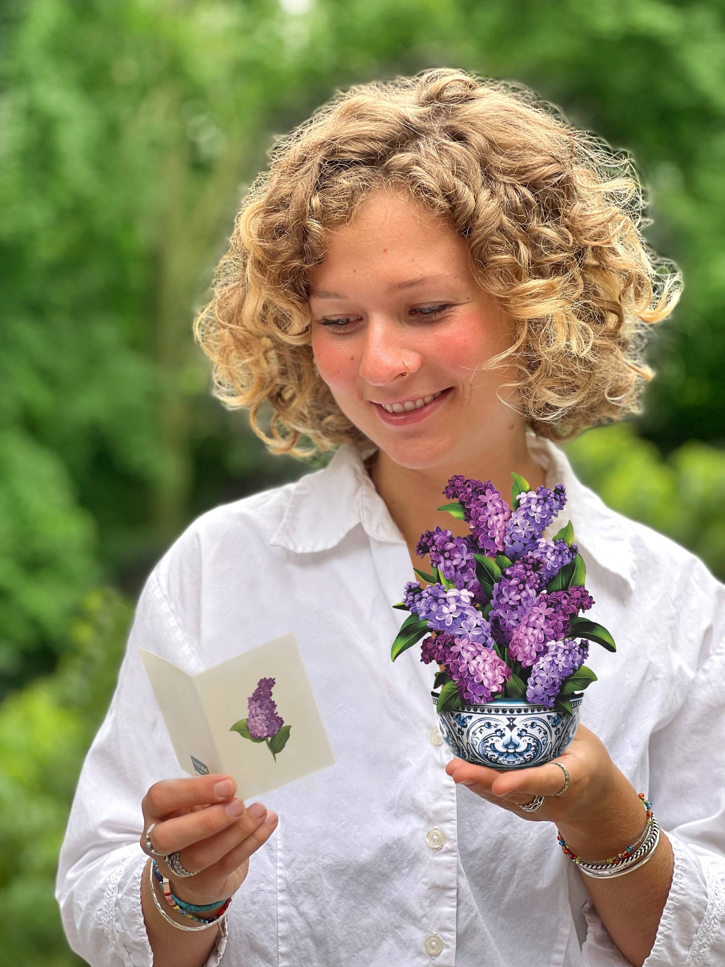 FreshCut Paper LLC - Mini Garden Lilacs  (10 Pop-up Greeting Cards)